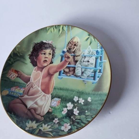 Sharing The Beauty" Artist Signed Collector Plate-Series Sensitive Moments - Picture 3 of 4